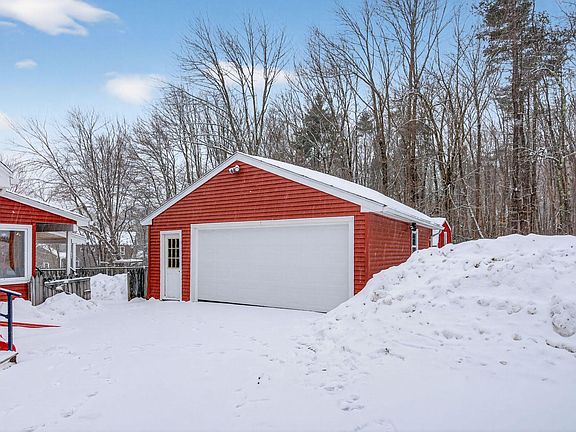 5th image of 15 Hamlin Road