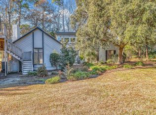 933 Hawthorn Dr, Pawleys Island, SC 29585
