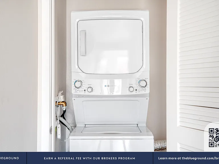 Washer/Dryer in Apartment