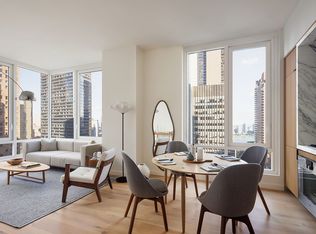 135 E 47th St #27B, New York, NY