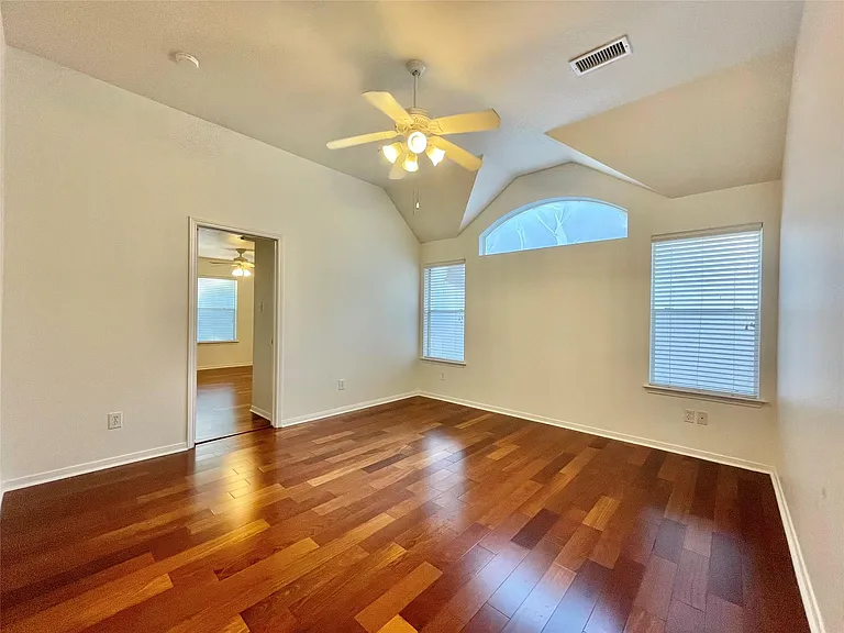 11 Dalea Pl — Photo 40