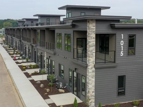 River Ridge Townhomes