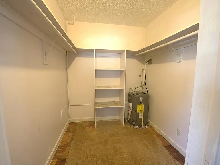 220 Lucerne Ave #1 — Photo 9