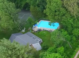 9 Rices Ln, Westport, CT 06880