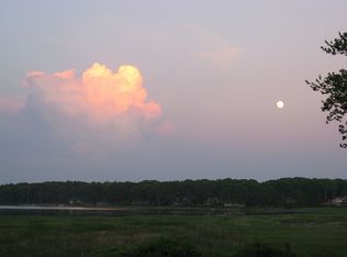 124 Maple Ave, Old Saybrook, CT 06475