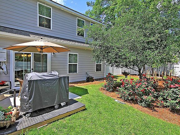4th image of 422 Grand Palm Ln