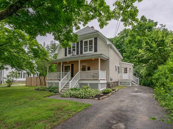 24 Fairview Avenue, Derry, NH 03038