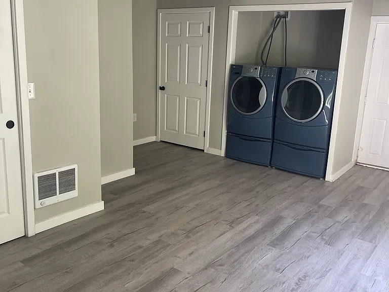 1516 Mount Brynion Rd — Photo 8