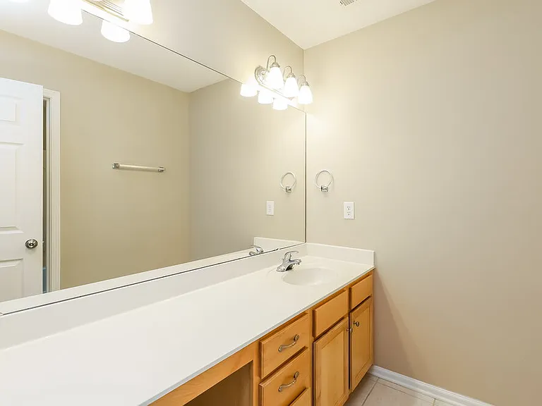 10023 Montrose Dr NW — Photo 15