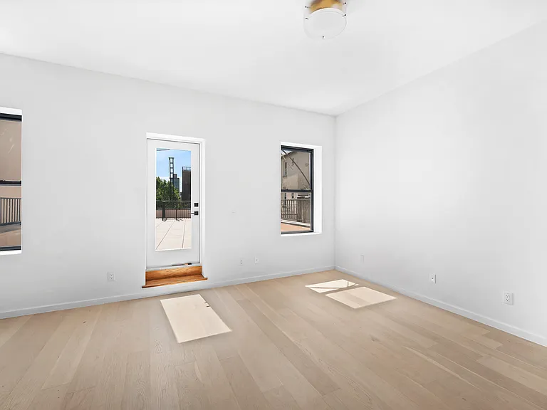 317 Court St #2A — Photo 12