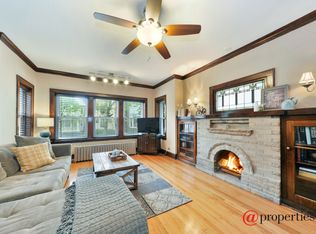 3118 N Damen Ave, Chicago, IL 60618