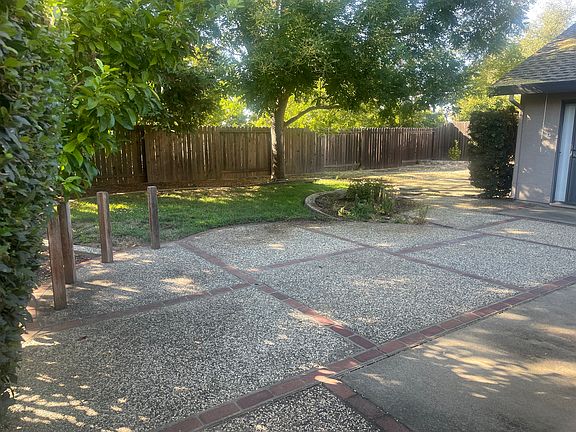 4th image of 1635 Wyndham Way