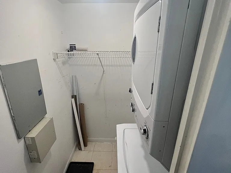 550 Webb Dr #905 — Photo 14