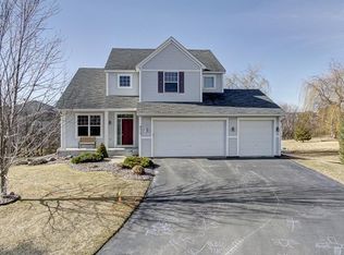 6713 Olive Ct N, Maple Grove, MN 55311