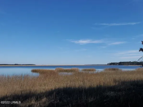 34 Creekmoor Ln, Seabrook, SC 29940