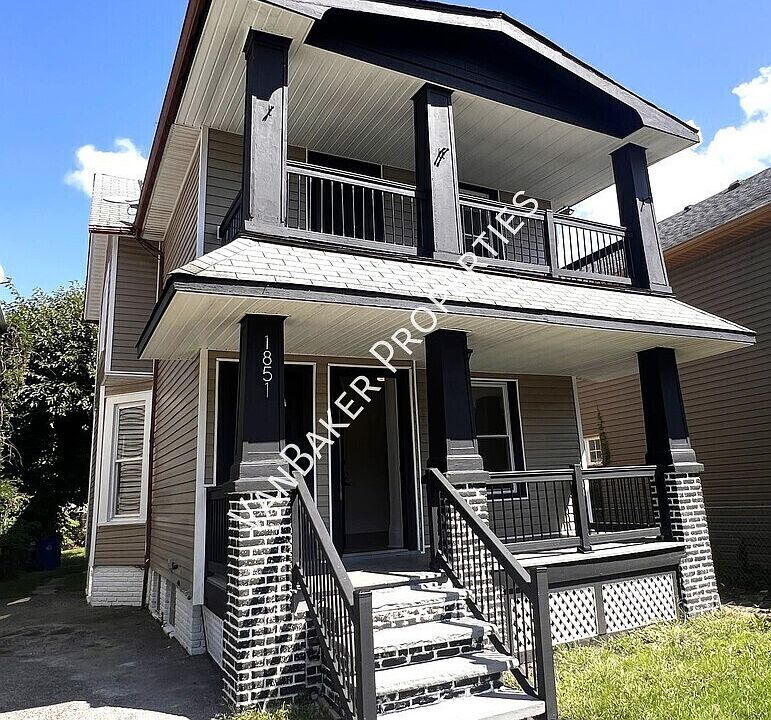 1st image of 1851 W 52nd St #Up