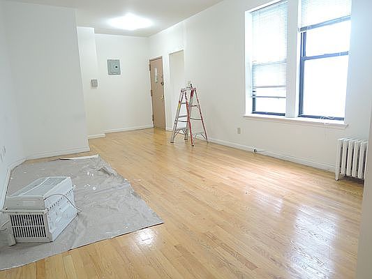 2nd image of 29-06 Crescent St #4A