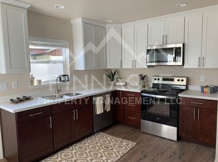 615 N 1st St #E-V, Selah, WA 98942