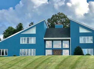 15 Peter Dr, Wappingers Falls, NY 12590