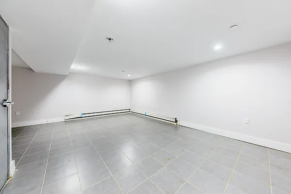 Rented by Keyo  | media 12