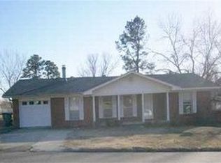 2115 Hobson Ave, Hot Springs, AR 71913