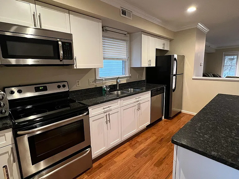 1804 Powhatan St — Photo 30