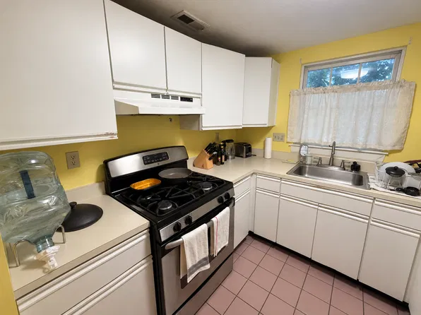 48 Ash Ave, Somerville, MA