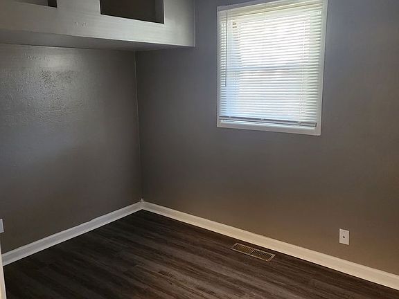 2nd image of 5102 Arrowhead Blvd