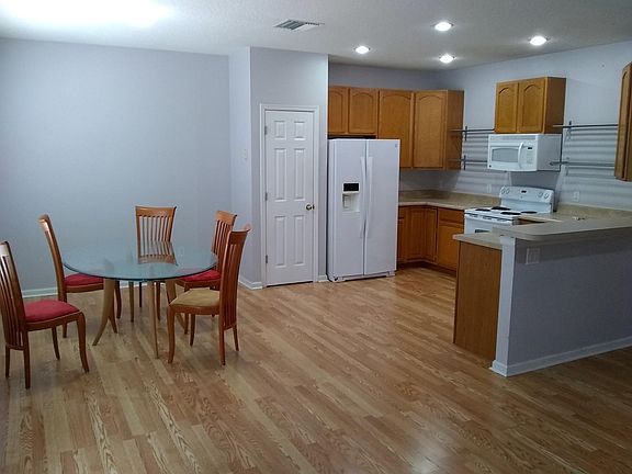 3rd image of 1542 Harrier Dr