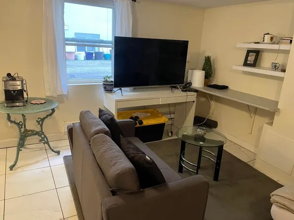 74 Keewatin Ave #1, Toronto, ON M4P 1Z8