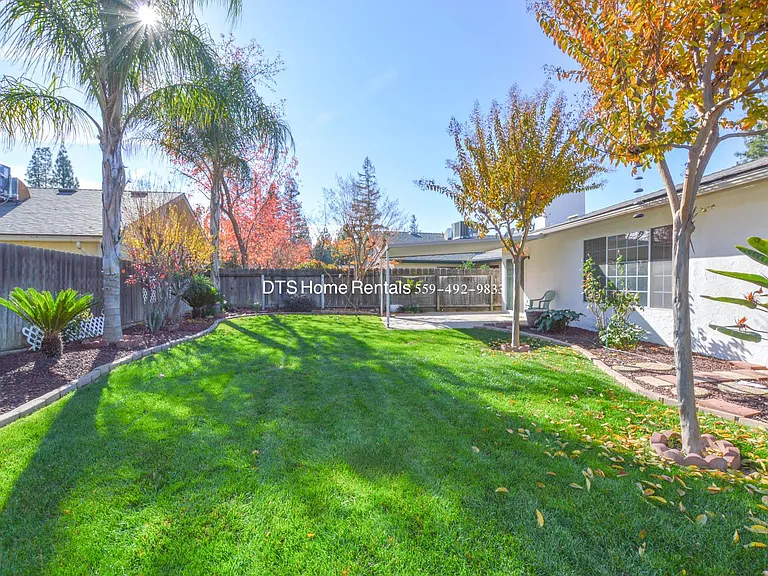 8206 N San Pablo Ave — Photo 16