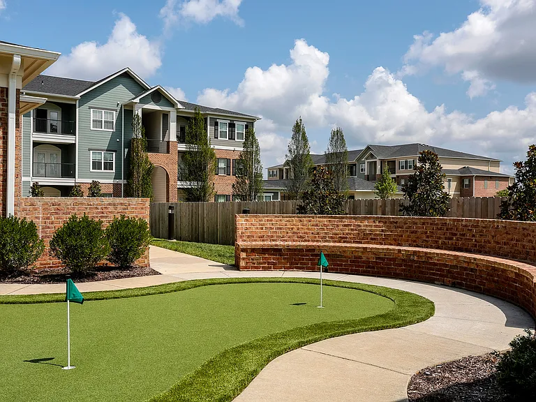 Annandale Apartment Homes — Photo 34