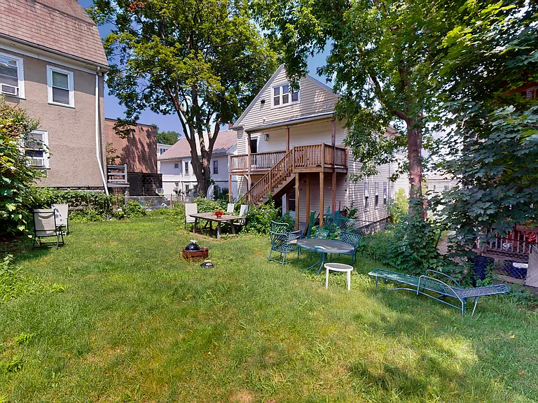 5 Douglas Ave #1 — Photo 11
