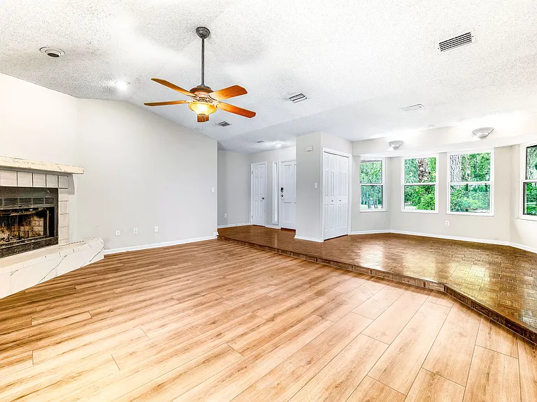 119 Palm Valley Woods Dr — Photo 12