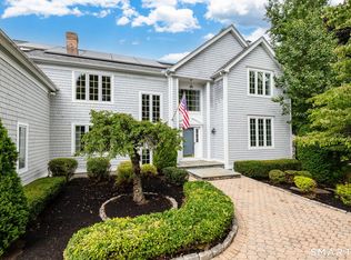 33 Knob Hill Lane, Bristol, CT 06010