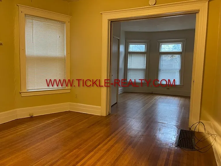 10 Thayer Street — Photo 13