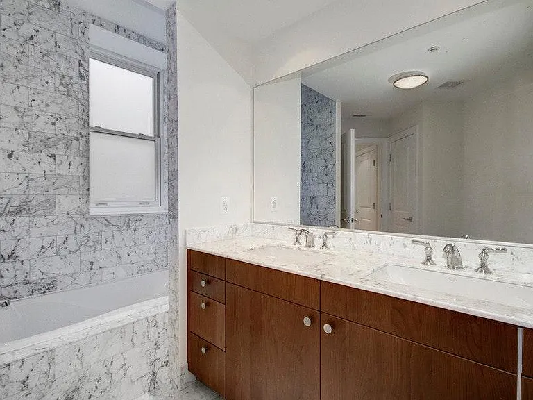 2425 L St NW #415 — Photo 17