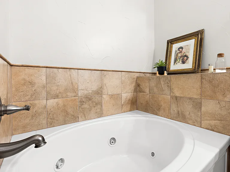 3107 Sweetwater Cv #1 — Photo 22