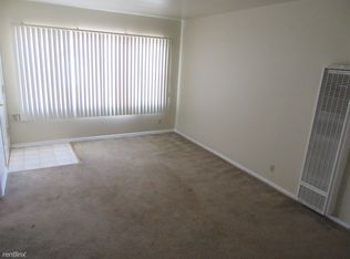 4221 Menlo Ave, Los Angeles, CA 90037