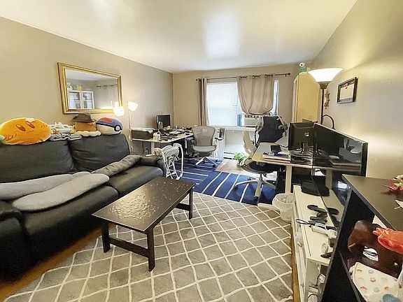 5th image of 31-48 29th St #1R