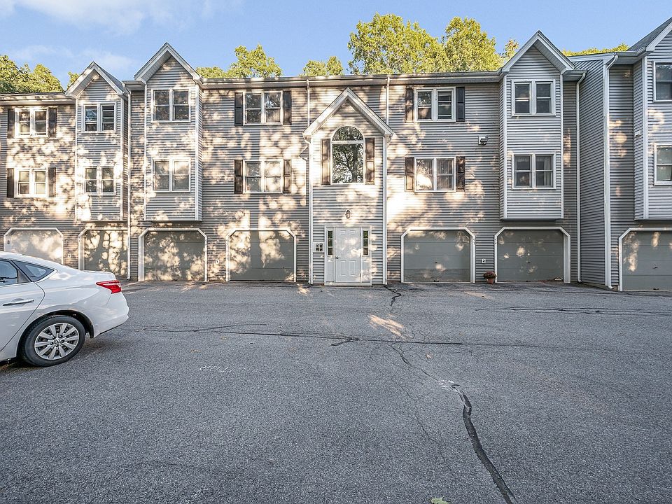 1st image of 124 Tennis Plaza Rd Unit 56