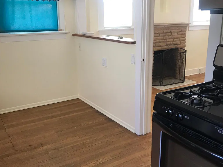 2234 E 5th St #1 — Photo 6