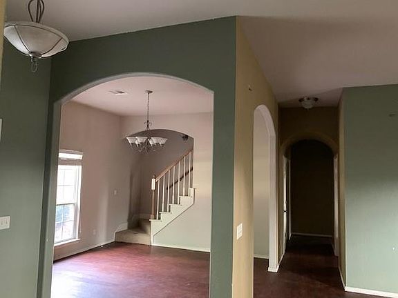 4th image of 25595 Briar Dr