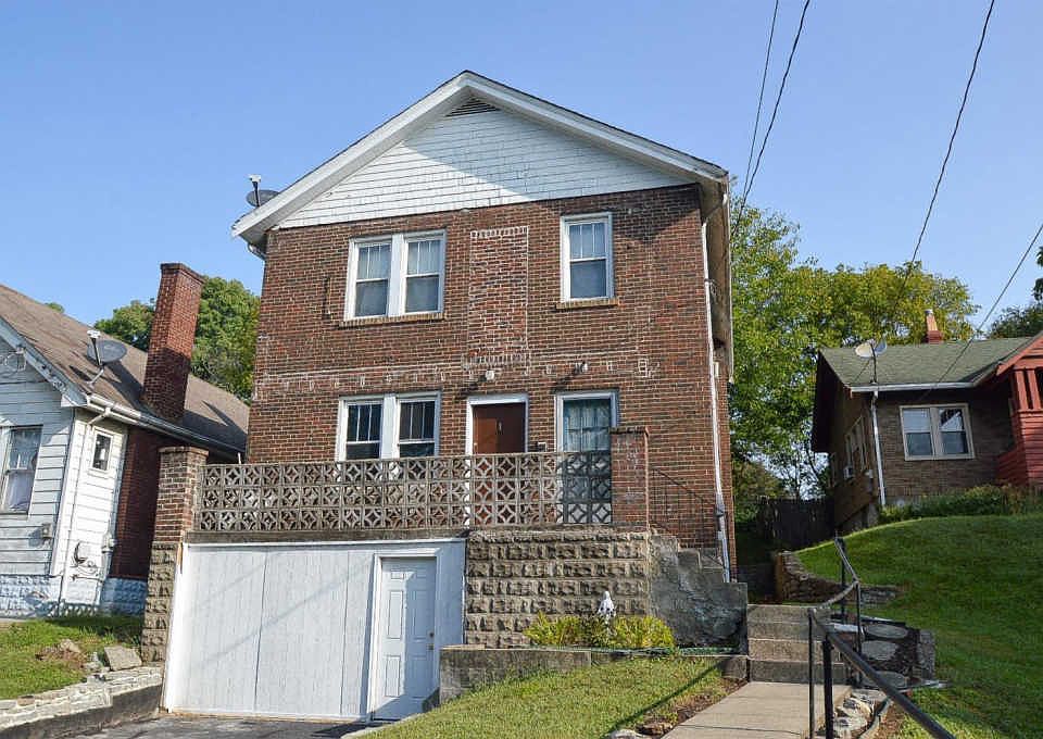1st image of 716 Burr Oak St