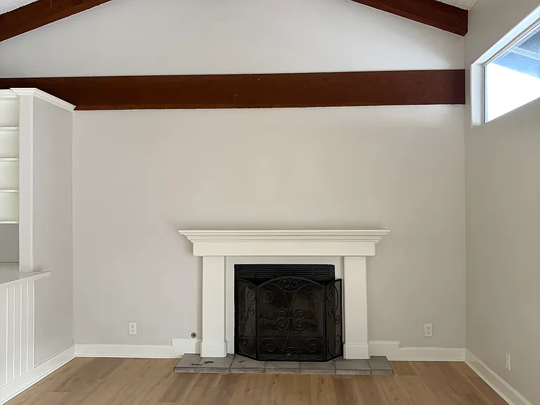 25212 Manzanita Dr — Photo 7
