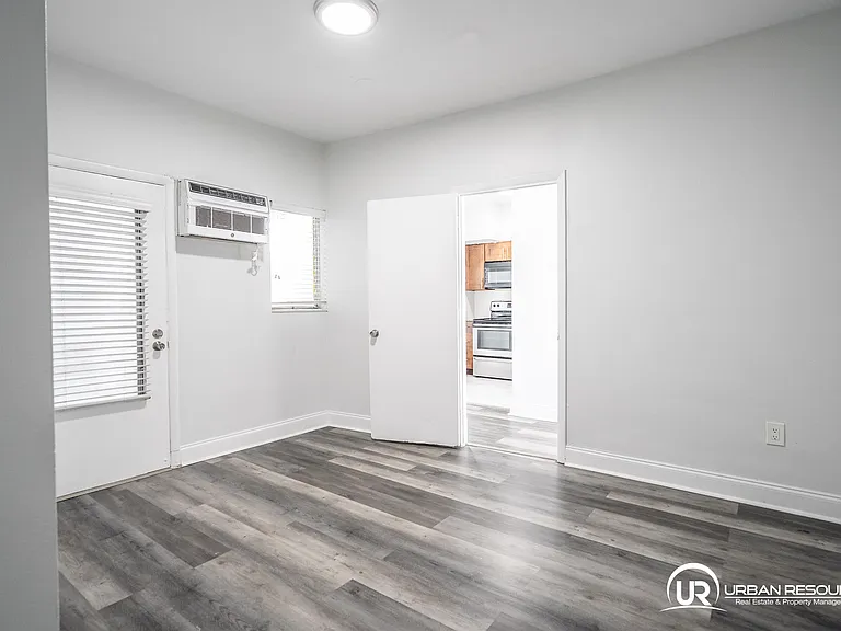 7927 East Dr #260 — Photo 19