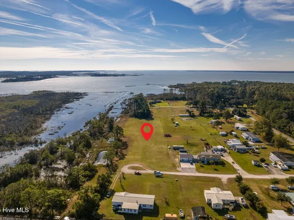 114 Evelyn Lane, Beaufort, NC 28516