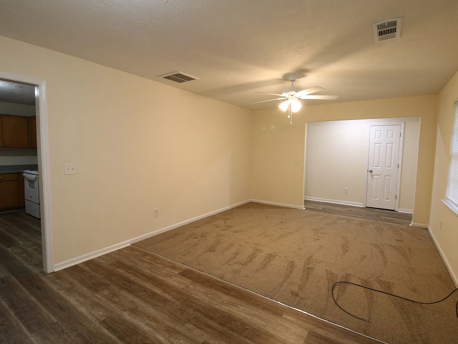 1223 Lyndon Ave - 1223 Lyndon Ave — Photo 3