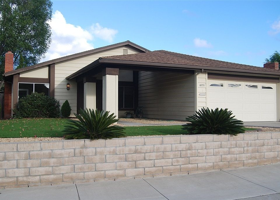 1st image of 4355 Calle De Vida