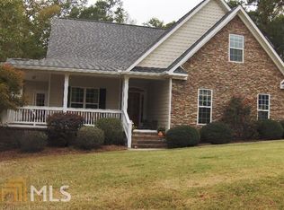 227 Stone Brook Dr, Gray, GA 31032